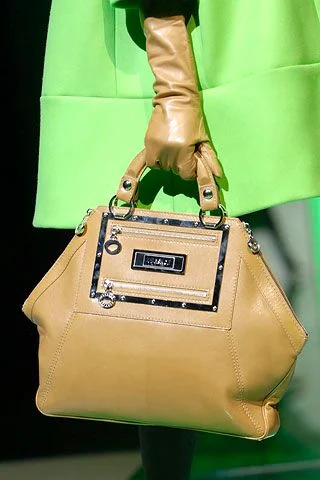 Look 28